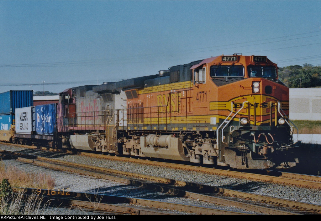 BNSF 4771 East